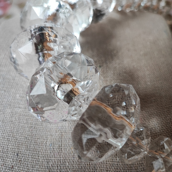 Joan Rivers Enormous Clear Faceted Graduated Heavy Beads Chunky Lucite Necklace - Picture 7 of 11